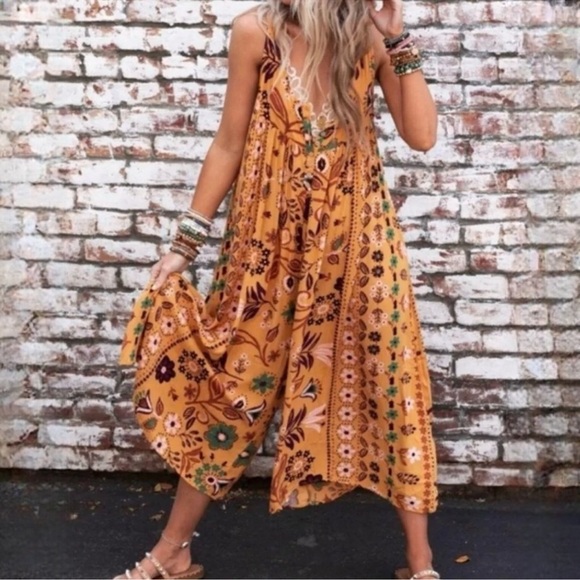 LAST ONE Boho Floral Wide Leg Jumpsuit - Picture 2 of 4